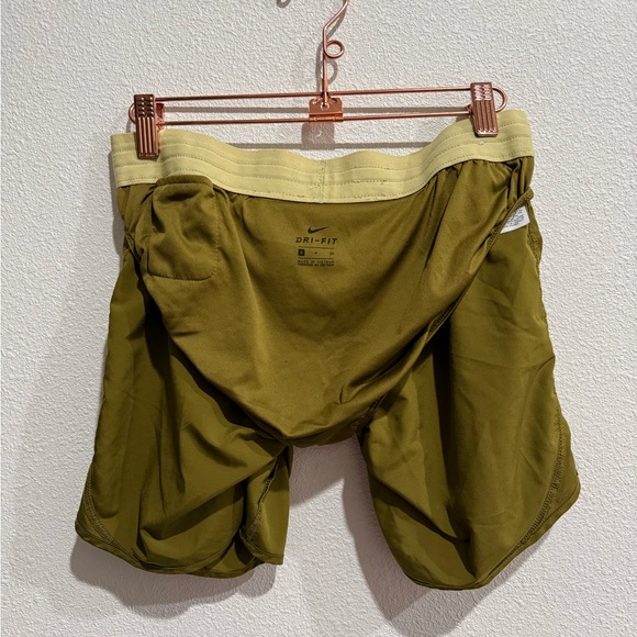 Nike Dri-FIT Tempo Running Shorts Women’s Small Olive Green Athletic Gym - Picture 4 of 7
